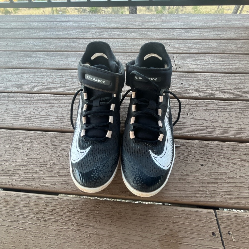 Black Sneakers